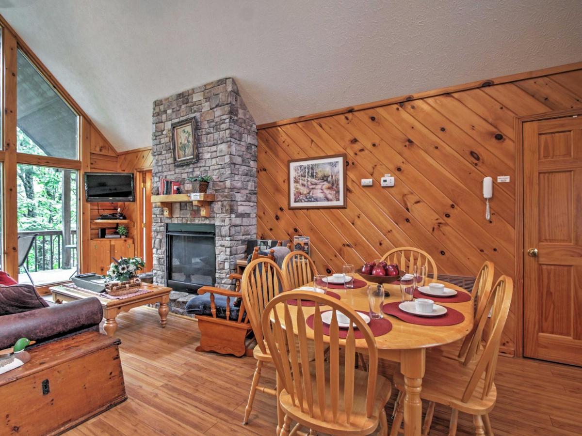 Idyllic Cabin With Hot Tub Less Than 2 Mi To Dollywood! Sevierville Exterior foto